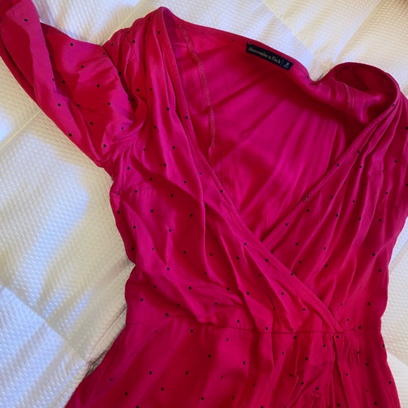 Dresses & shirt - Picture 1 of 5